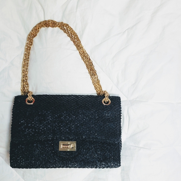 Handbags - Black and Gold Purse